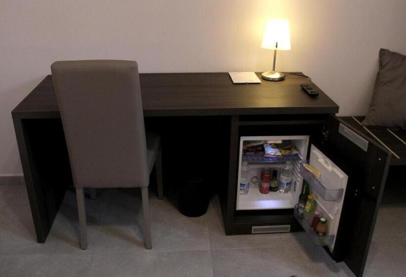 اتاق استاندارد, Easyroom Frosinone   Casello Autostradale