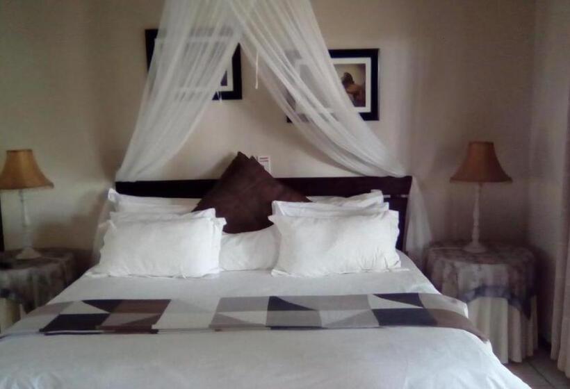 Deluxe Suite King Bed, Rustic Butler B&b