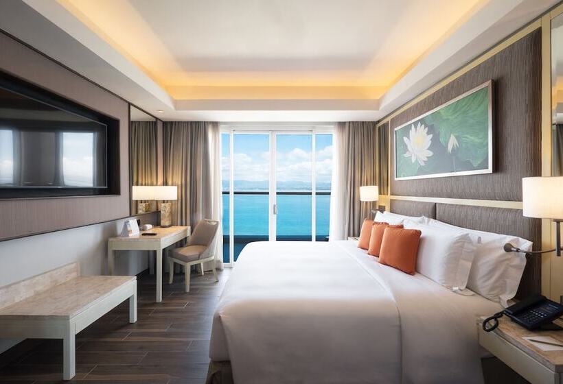 Номер Deluxe, Dusit Thani Mactan Cebu Resort