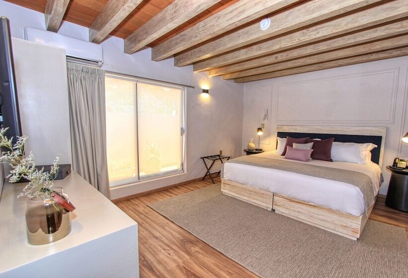 سوییت جونیور, Casa Florencia Hotel Boutique