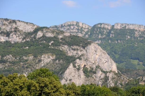 اتاق استاندارد با چشم‌انداز کوهستان, La Ferme De Chaleyre