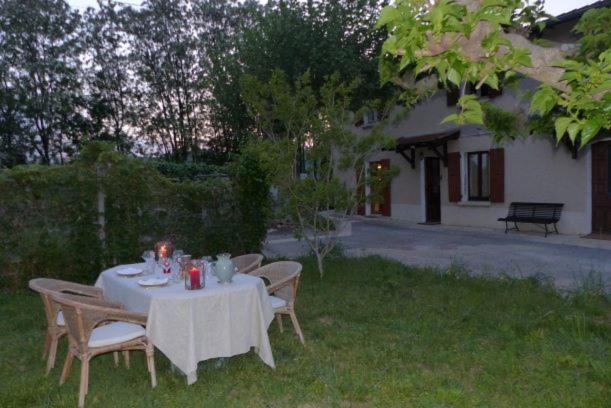اتاق استاندارد با چشم‌انداز کوهستان, La Ferme De Chaleyre