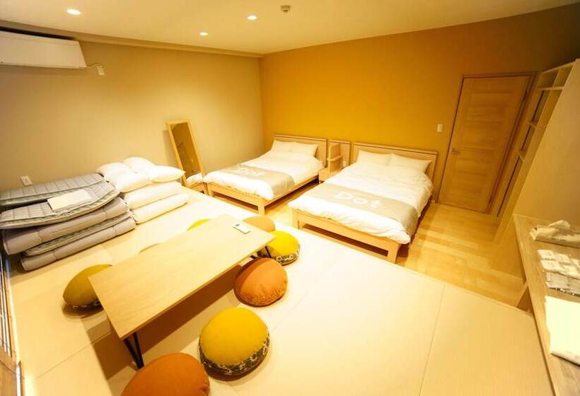 Семейный Номер Совместный Санузел, Dot Hostel&bar 富士山