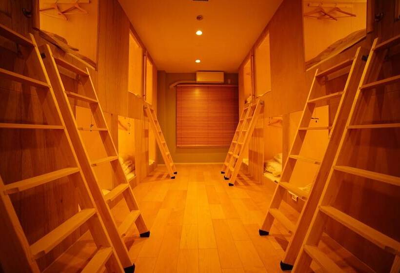 سرير فى غرفة مشتركه, Dot Hostel&bar 富士山