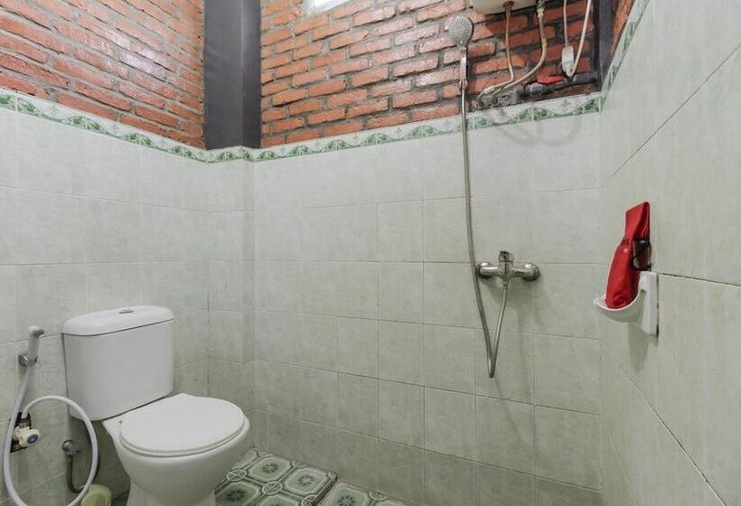 Номер Стандарт, Reddoorz Plus At Ampera Raya
