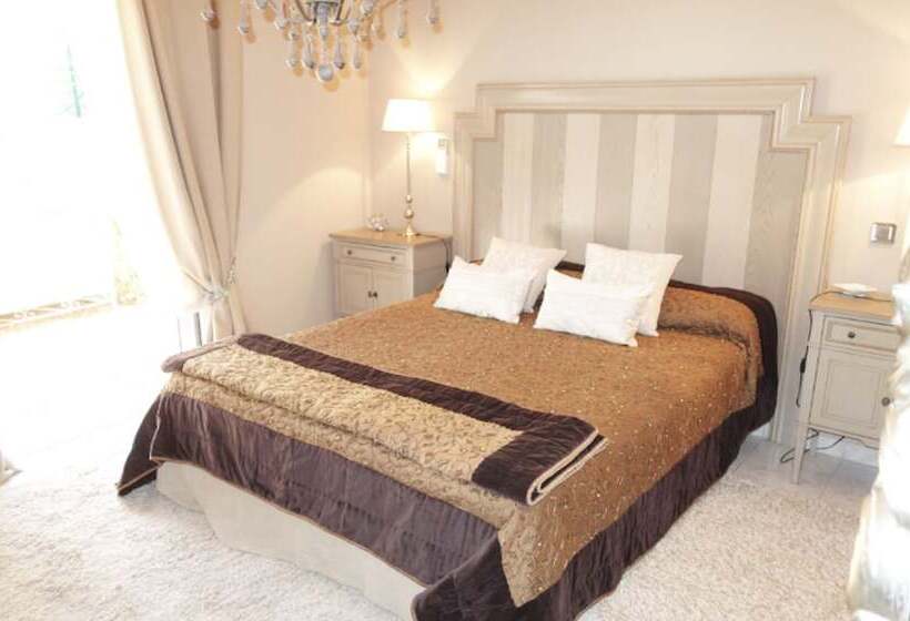 Номер Deluxe, Chez Virginie