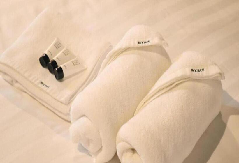 Трехместный Номер Deluxe, Room V @ Jalan Megat
