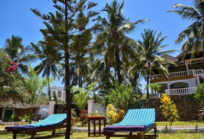 اتاق استاندارد با تخت بزرگ, Tahira Villa