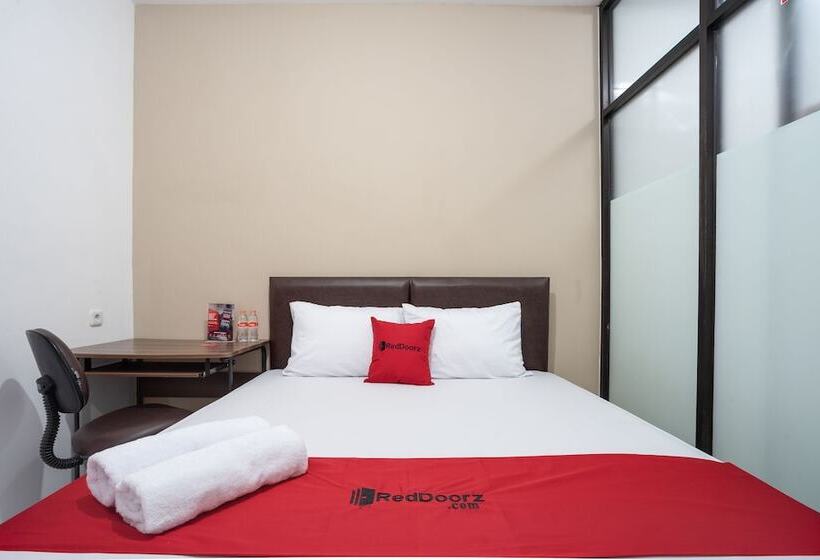 Номер Стандарт, Reddoorz Near Eka Hospital Bsd City