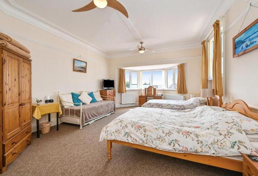 家庭间, Trevarner Guest House