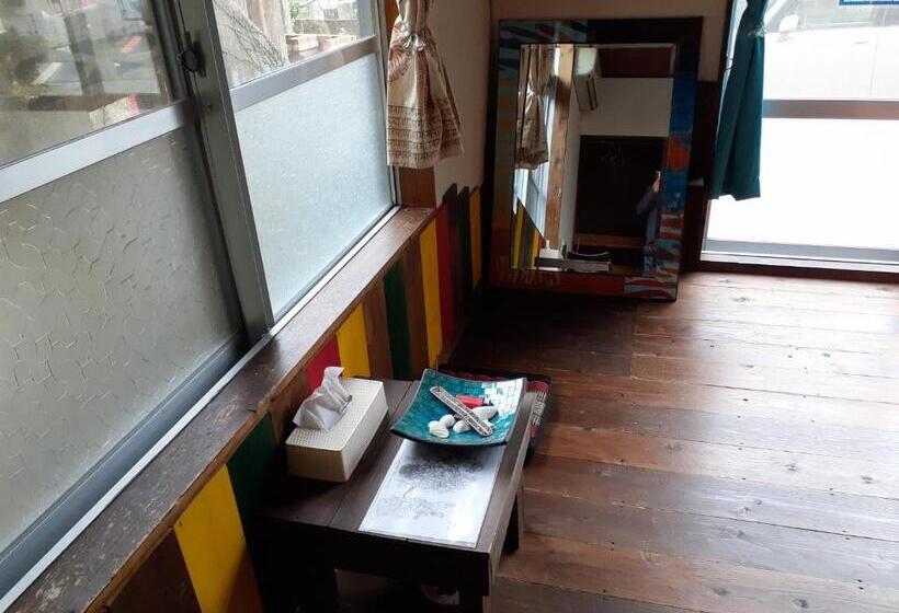 스탠다드 룸 공동 욕실, Backpackers Guesthouse Border