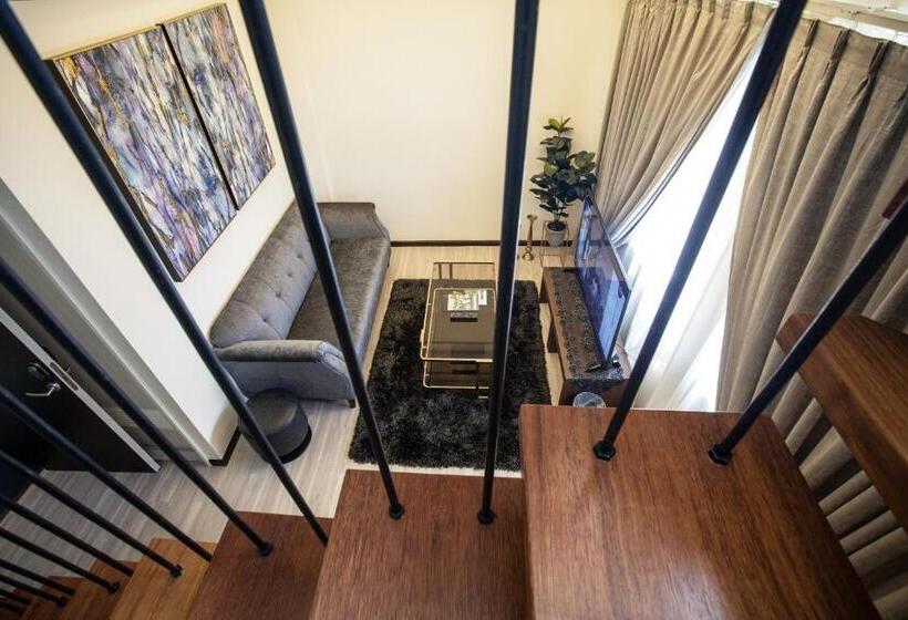 Люкс Вид на Город, Amamas Boutique Hotel Kuching