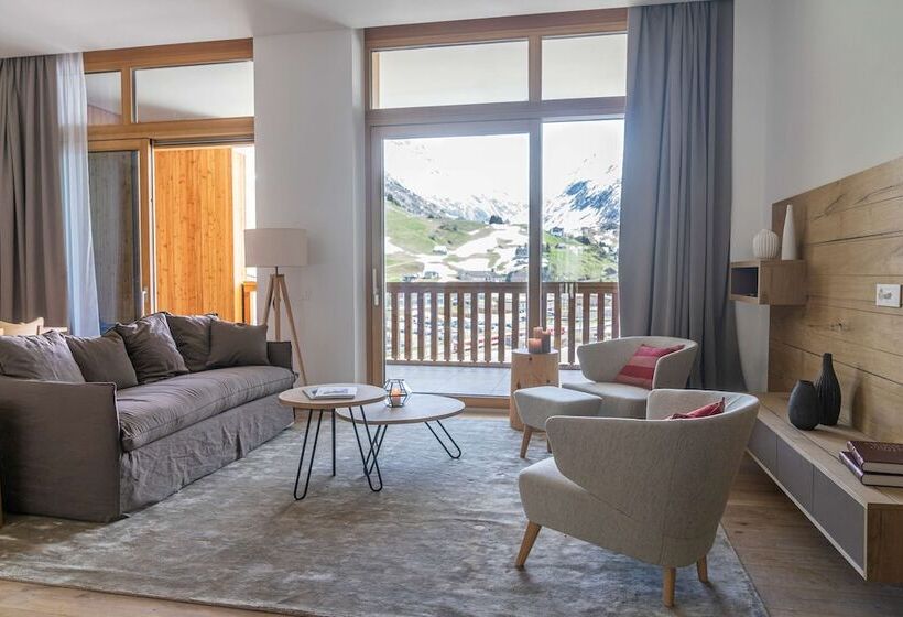 Люкс 3 Спальни, Radisson Blu Hotel Reussen, Andermatt