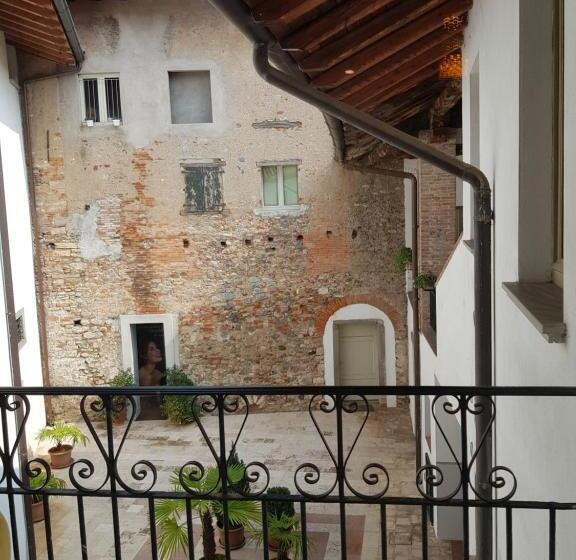 Люкс 2 Спальни, Charme Rooms Villa Moroni