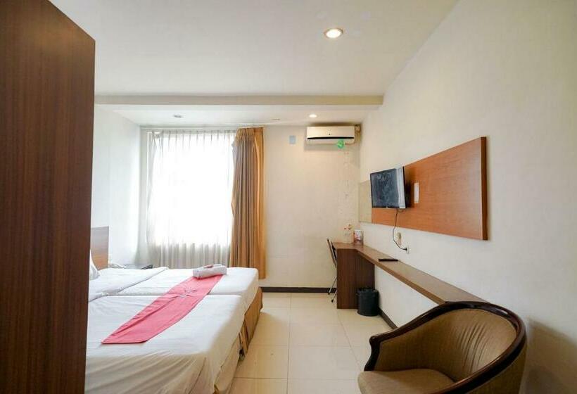 Номер Стандарт, Reddoorz Near Braga Street