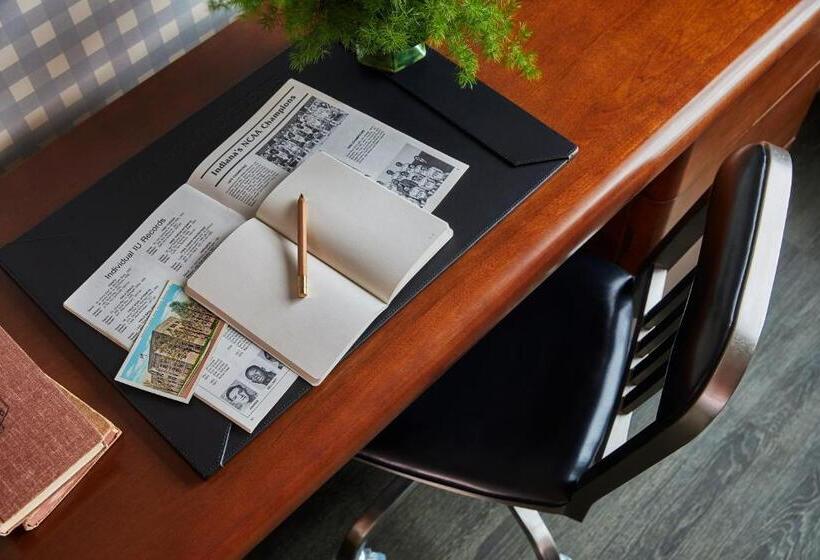 Suite Accessibile ai persone con mobilità ridotta, Graduate By Hilton Bloomington