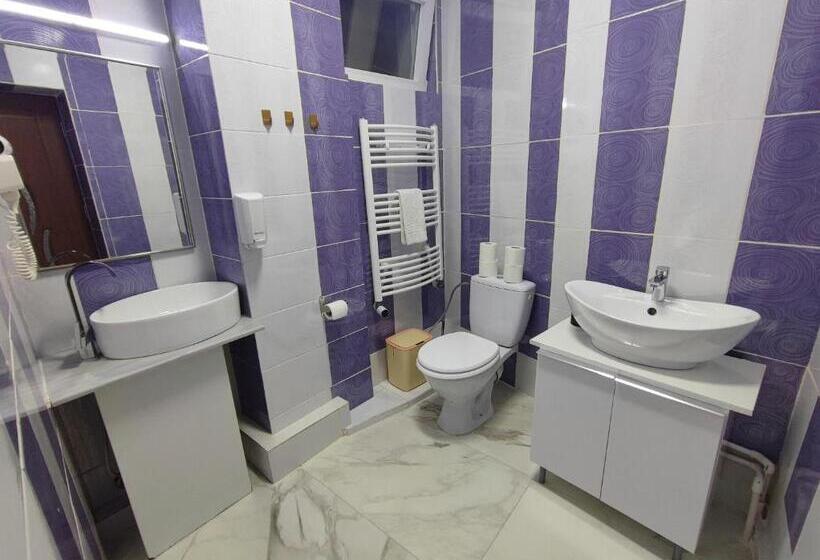 Стандартный Номер Кровать Кинг, Iris Boutique
