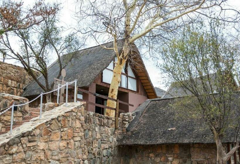 اتاق استاندارد با چشم‌انداز دریاچه, Von Bach Dam Resort