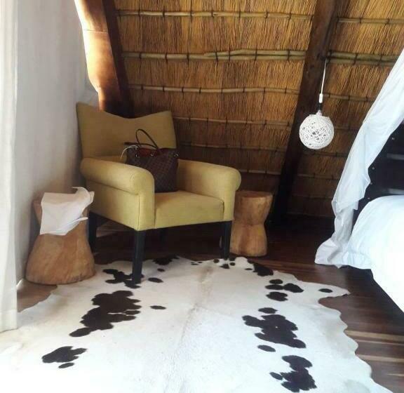 اتاق استاندارد با چشم‌انداز دریاچه, Von Bach Dam Resort
