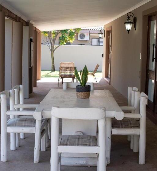 Апартаменты 1 Спальня Вид на Сад, Micasa Sucasa Guesthouse