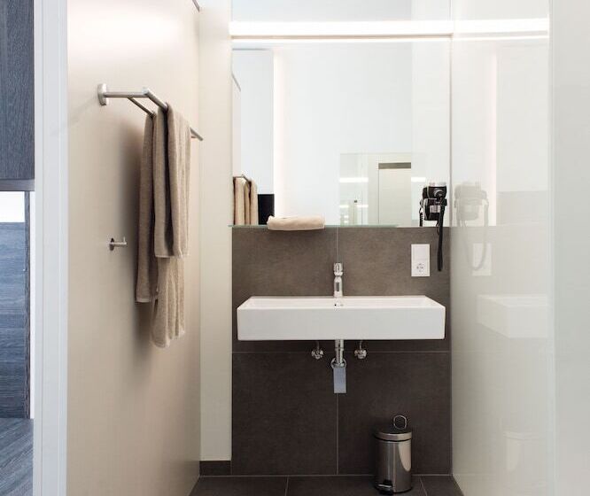 غرفة قياسية فردية, Eee Hotel Traun