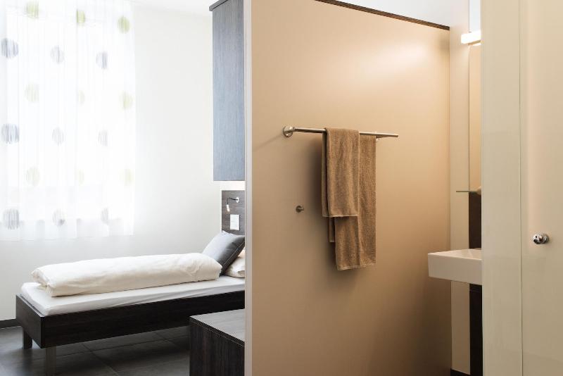 غرفة قياسية فردية, Eee Hotel Traun