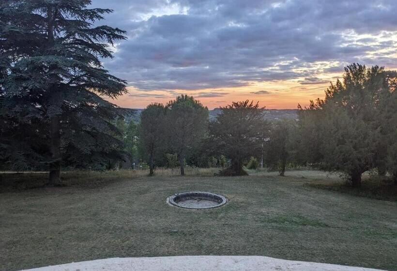 Люкс с Балконом, Château De La Rocherie