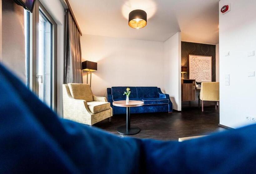 Студия Стандарт, Best Western Plus Royal Suites