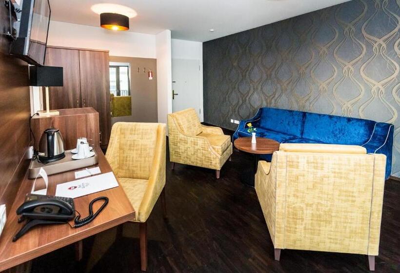Полулюкс, Best Western Plus Royal Suites