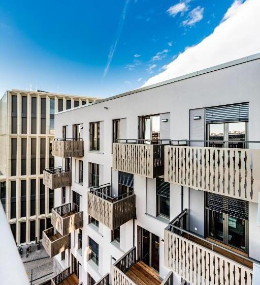 Королевский Люкс, Best Western Plus Royal Suites