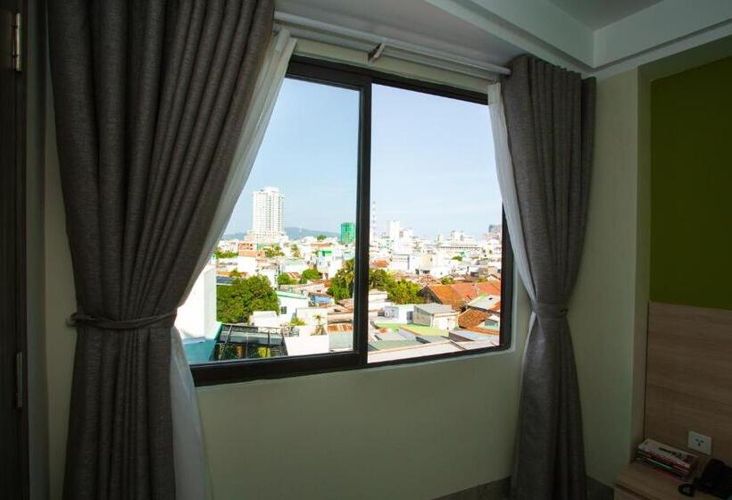 سوییت جونیور, Moonlight Bay Hotel & Apartment