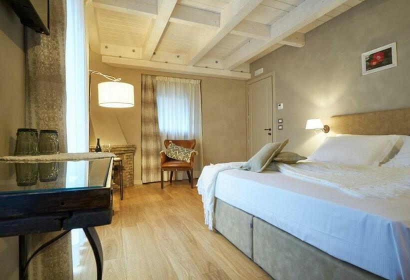 Трехместный Номер Deluxe, Relais Villa Miraglia