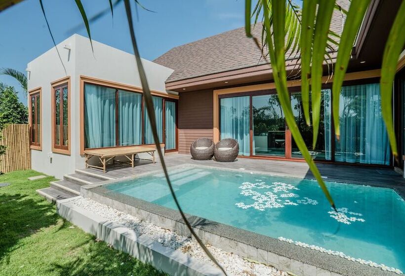 ویلای یک اتاق خوابه با استخر شنا, Triple Tree Beach Resort