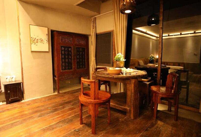 اتاق استاندارد با چشم‌انداز باغ, Yunlu Lianxin Guesthouse