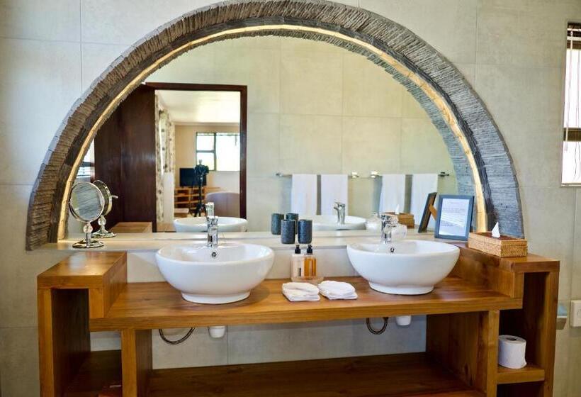 Бунгало Стандарт, Normarie's Guesthouse