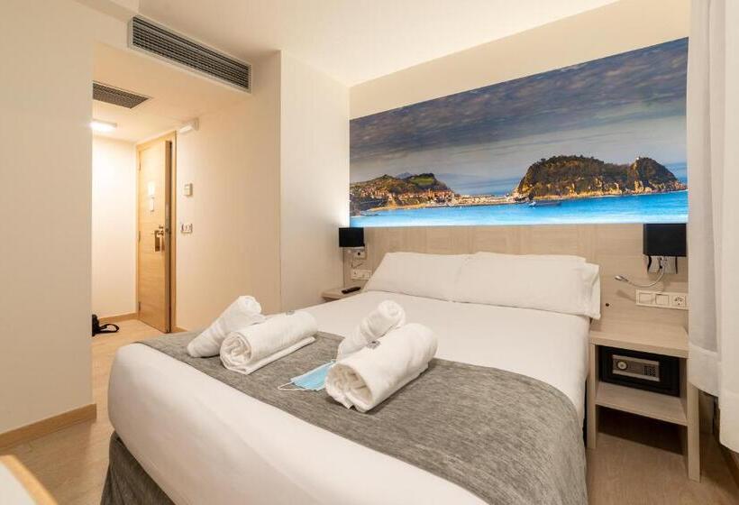 חדר פנימי מוזל, Atotxa Rooms