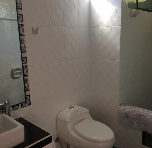 اتاق لوکس, Quilla House 2