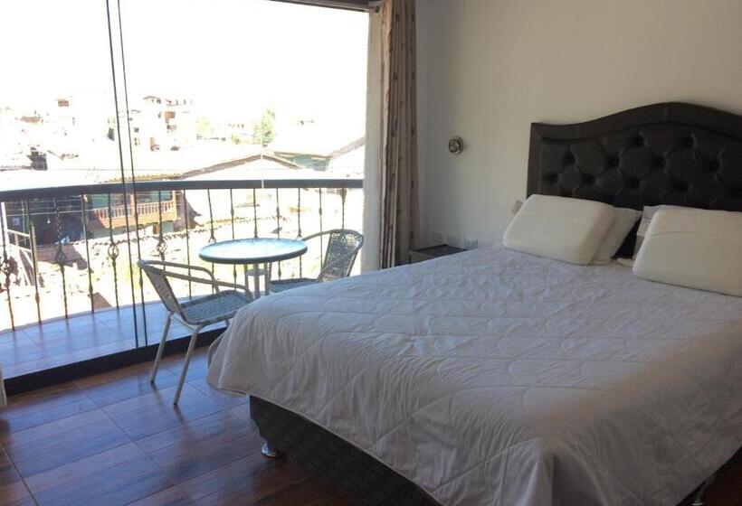 اتاق استاندارد با بالکن, Quilla House 2