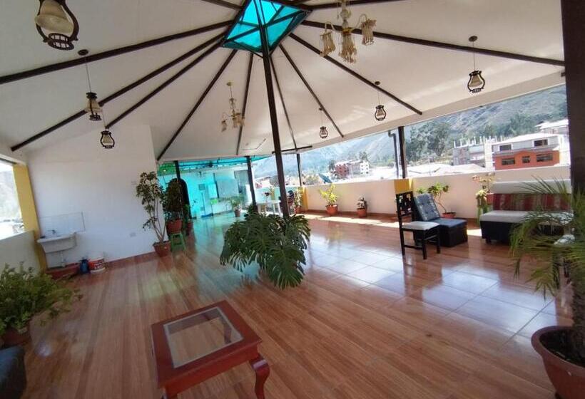 آپارتمان 1 خوابه با تراس, Quilla House 2
