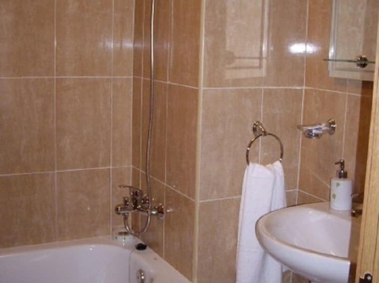 Номер Стандарт, Hostal Catalina De Austria