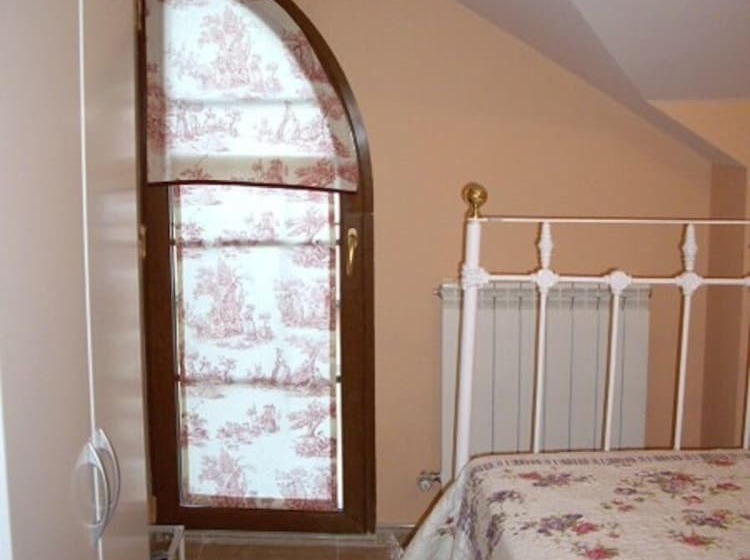Номер Стандарт, Hostal Catalina De Austria
