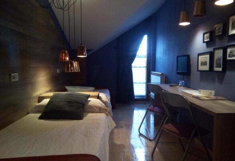 Номер Стандарт, Hostal Catalina De Austria