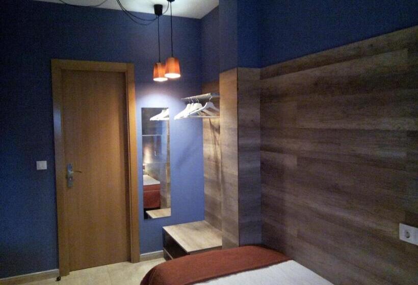 Номер Стандарт, Hostal Catalina De Austria