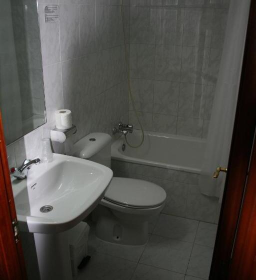 Номер Стандарт, Hostal Puente De Piedra