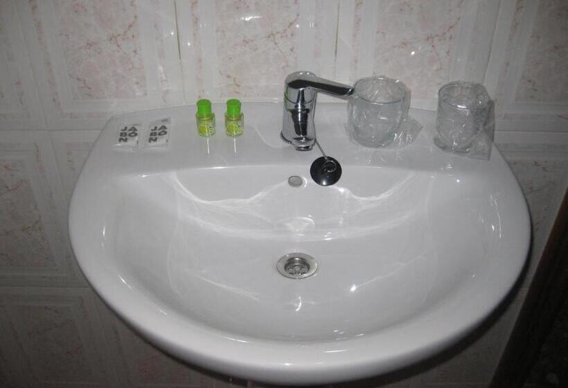 Номер Стандарт, Hostal Alvaro I