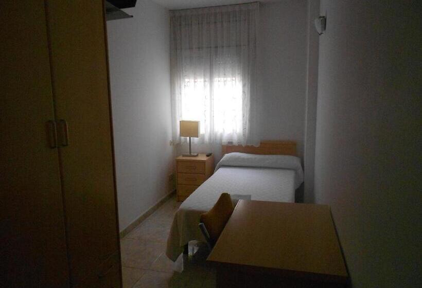 标准单人间, Hostal Ca La Irene