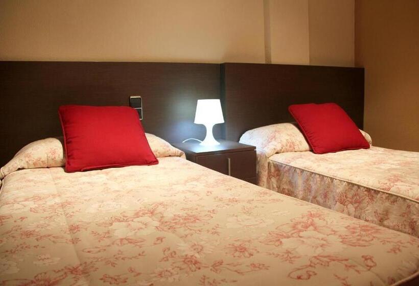 Номер Стандарт, Hostal Cafeteteria Goya