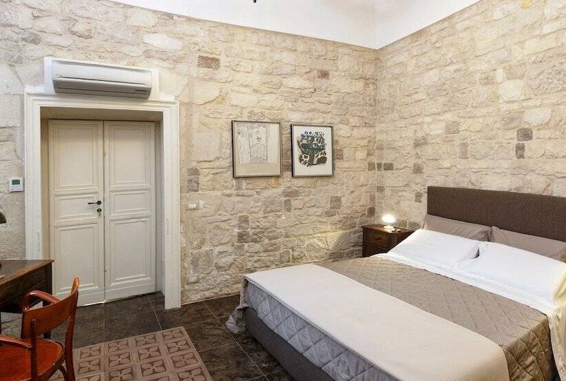 اتاق دلوکس مخصوص معلولین, Edel Modica