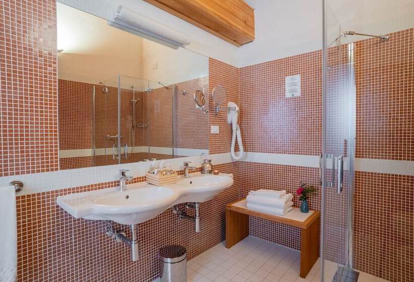 디럭스 자쿠지룸, Albergo Palazzo Lodron Bertelli