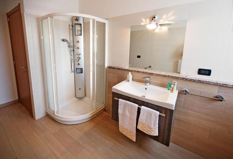 آپارتمان 1 خوابه با تراس, Albergo Diffuso Tolmezzo